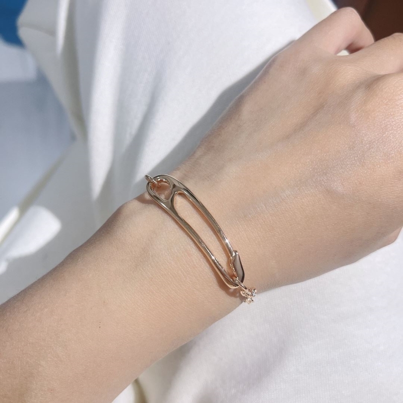 H**me5 bracelets